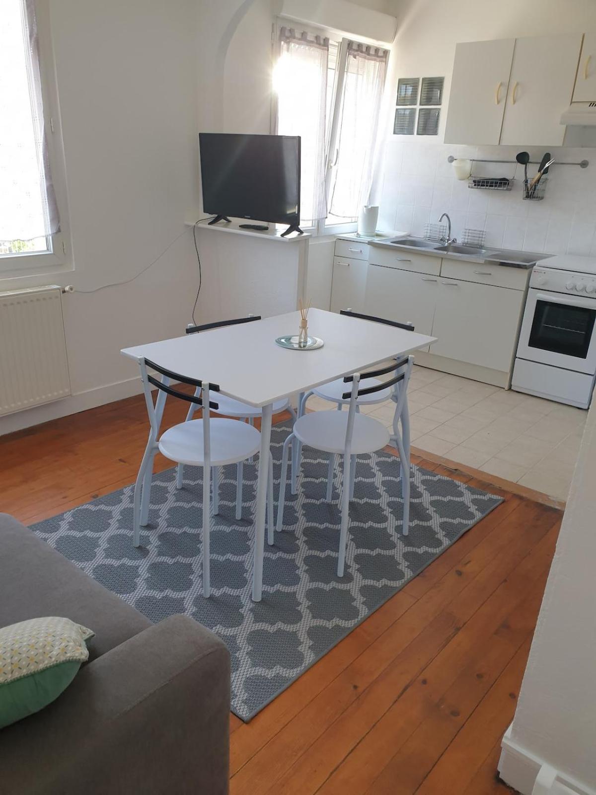 L'Escapade Apartment การอลส์ ภายนอก รูปภาพ